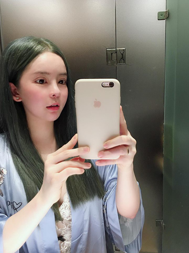 Sau 4 năm chi hàng tỷ đồng đập mặt xây lại, hot girl dao kéo Vân Tokyo gây tranh cãi vì cứ đẻ xong lại PTTM-10