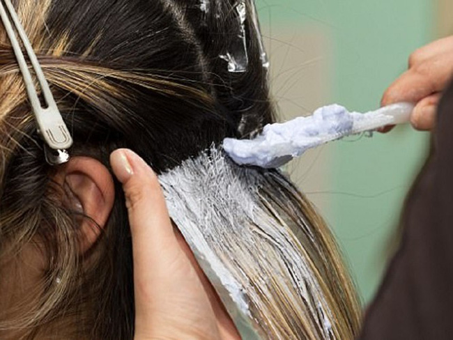 Có chị em biến dạng đầu, xơ gan chỉ vì nhuộm tóc, chuyên gia đưa ra nguyên tắc sống còn để tránh gặp họa-2