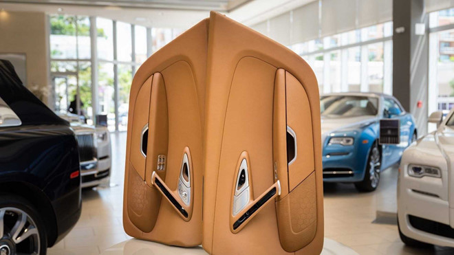150.000 USD chỉ mua được vài món nội thất Bugatti Veyron-4