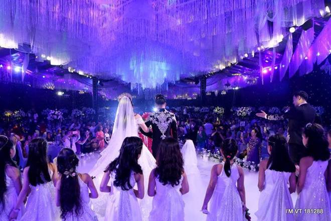 Chịu đàm tiếu nuôi 2 con, 13 năm chờ chàng 9x lập nghiệp, mẹ U30 hưởng đám cưới 4 tỷ-9