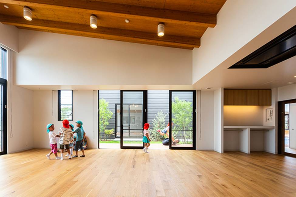 Thêm thứ này vào trường mẫu giáo, trẻ em người lớn đều thích mê-13