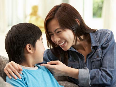 Trẻ con trước 6 tuổi mà có 4 biểu hiện này, bố mẹ phải sửa ngay trước khi quá muộn!-4