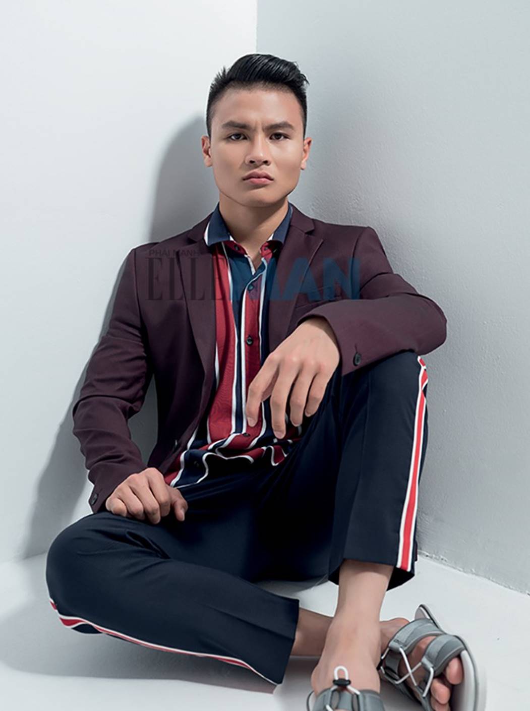 Có một Quang Hải bảnh bao ai nhìn cũng mê trong loạt ảnh ngoài sân cỏ này!-2