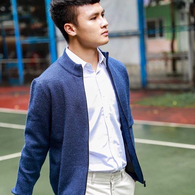 Chuyện tình may mắn của Quang Hải và bạn gái thích khoe vòng ba-10