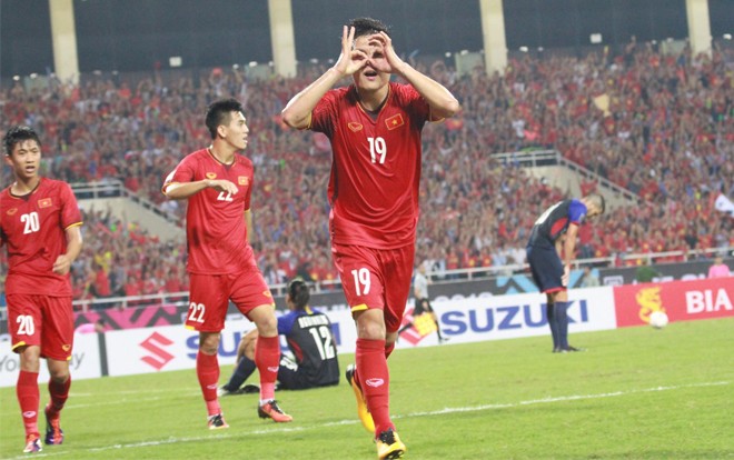 Bố cầu thủ Quang Hải: ‘Con trai ghi bàn ở phút thứ 83 khiến tôi cùng hàng triệu người hâm mộ vỡ òa cảm xúc’-2