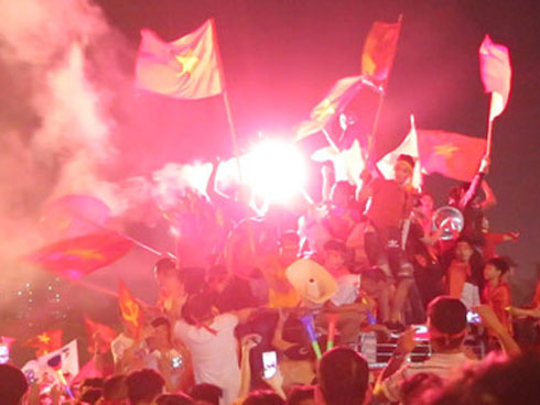 CĐV Đức: Người Việt ăn mừng bán kết như chúng tôi vô địch World Cup-1