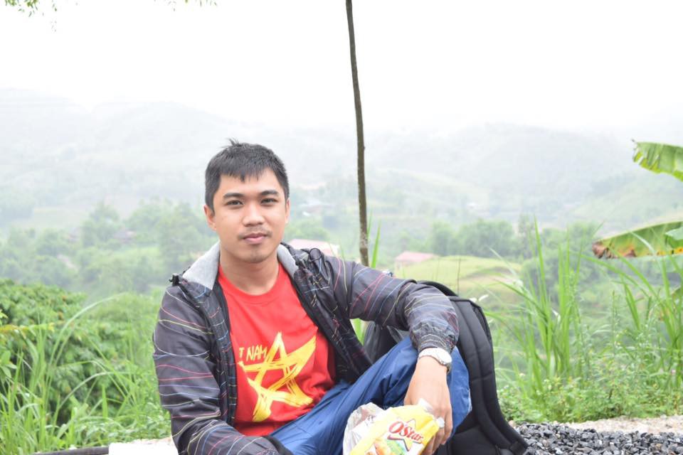 Thầy giáo điển trai người Philippines gây sốt vì cổ vũ cho đội Việt Nam: Chết rồi, tôi không còn đường về nước!-5