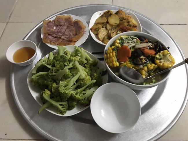 Vợ trẻ than muốn bỏ chồng vì thói quen chê mâm cơm, chị em nhìn xong gật gù: Bỏ cho nhẹ nợ-5