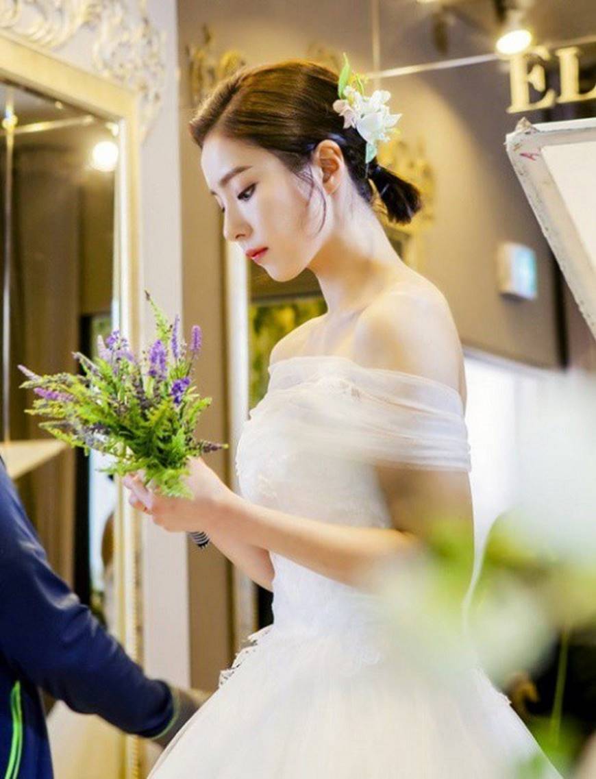 Sắp tổ chức hôn lễ, vậy mà tôi lại để mất chồng chưa cưới vào tay một người đàn bà góa-1