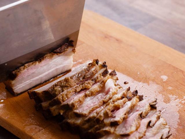 Mẹ chồng yếu răng, con dâu nấu thịt lợn mềm tan trong miệng được chấm ngay điểm 10-4