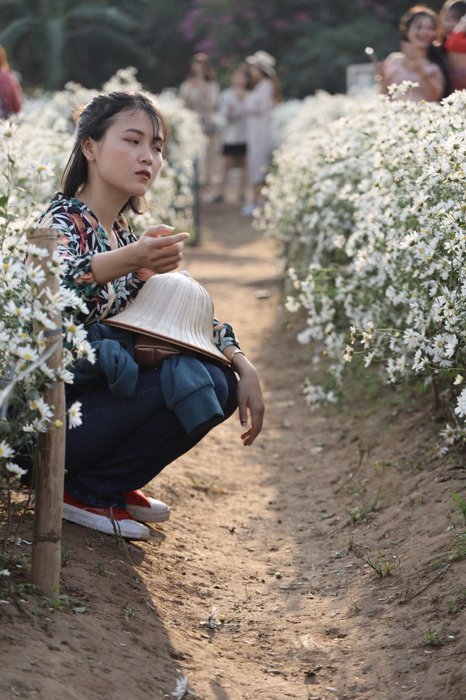 Từ Đà Nẵng ra Hà Nội chụp cúc họa mi, cô gái bàng hoàng khi nhận sản phẩm từ nhiếp ảnh và sự thật khiến tất cả ngã ngửa-4