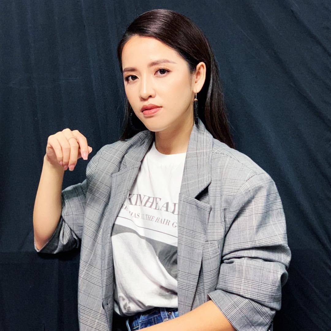 Phan Hiển khoe hình Khánh Thi mặc váy cưới, nhận yêu từ cái nhìn đầu tiên-10