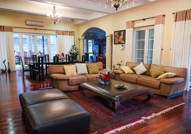 Cận cảnh biệt thự sang trọng rộng hơn 700 mét vuông của Hiền Mai ở Sài Gòn-3