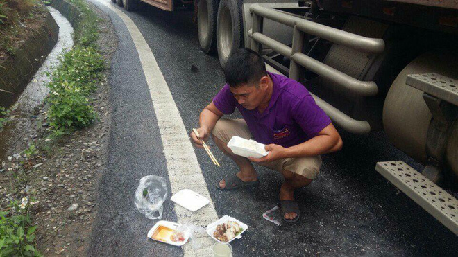 Tâm sự của người vợ lấy chồng là tài xế container, hơn cả tuổi mẹ khiến dân mạng dậy sóng-2