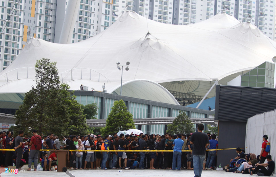 CĐV Malaysia nổi giận vì hết vé xem chung kết AFF Cup với Việt Nam-2