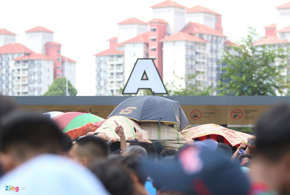 CĐV Malaysia nổi giận vì hết vé xem chung kết AFF Cup với Việt Nam-9