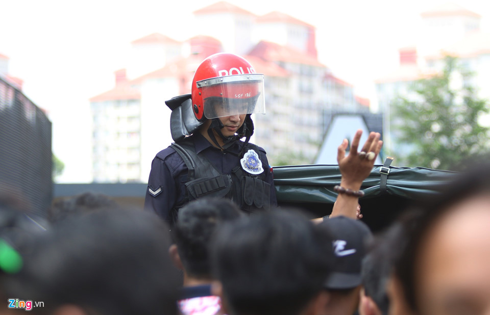 CĐV Malaysia nổi giận vì hết vé xem chung kết AFF Cup với Việt Nam-11