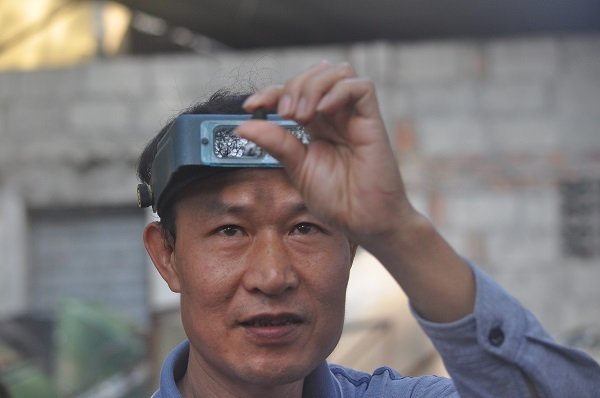 Duy nhất Việt Nam: Chợ tạm ven đường bán đá quý tiền tỷ-9