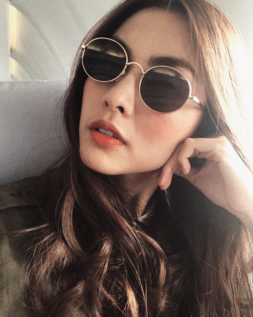 Nhờ điểm trời cho này trên gương mặt, Hà Tăng dễ dàng chinh phục mọi mẫu kính mắt dù chúng kỳ cục” đến cỡ nào-4