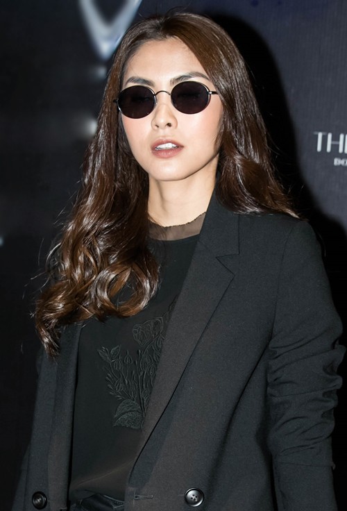 Nhờ điểm trời cho này trên gương mặt, Hà Tăng dễ dàng chinh phục mọi mẫu kính mắt dù chúng kỳ cục” đến cỡ nào-5