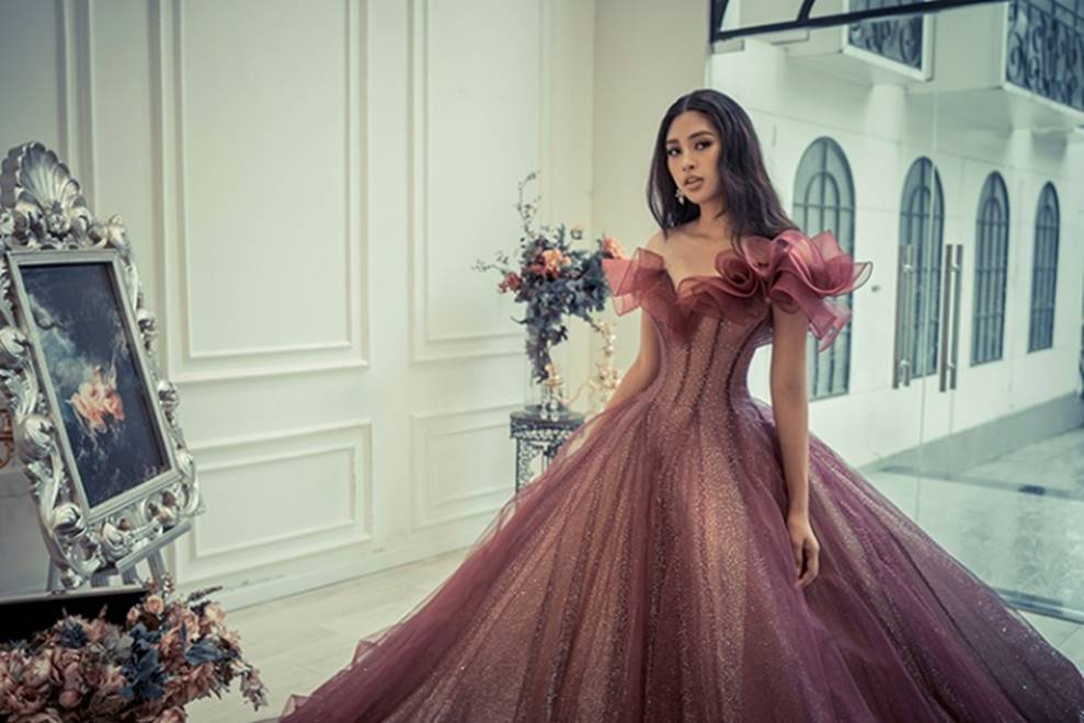 Hoa hậu Trần Tiểu Vy hóa công chúa xinh đẹp bức ra từ khu vườn cổ tích-6