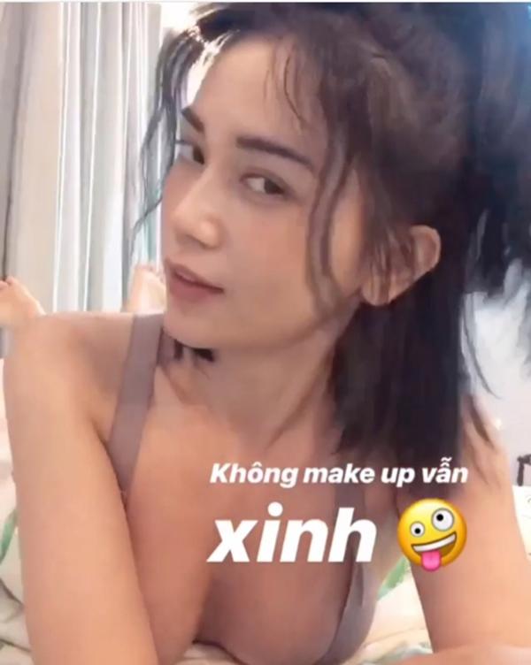 Mặc kệ ai lên án, ngày càng nhiều sao Việt bất chấp với phong cách ngực nhảy ra ngoài!-3