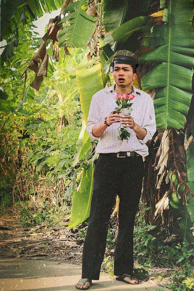 Loạt ảnh chế các tuyển thủ Việt Nam tranh thủ về quê bên vườn chuối, bờ ao tương tư như những chàng thơ gây sốt-4