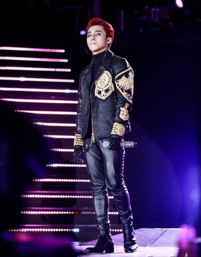 Thán phục tài mặc quần bó chịt đến ná thở của dàn mỹ nam Việt-6