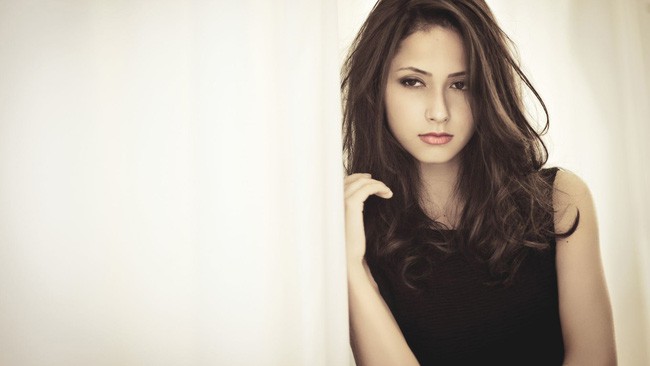 Kêu vợ cho con bú, cô ấy vùng vằng nói một câu làm tôi sững sờ rồi mất kiềm chế-1