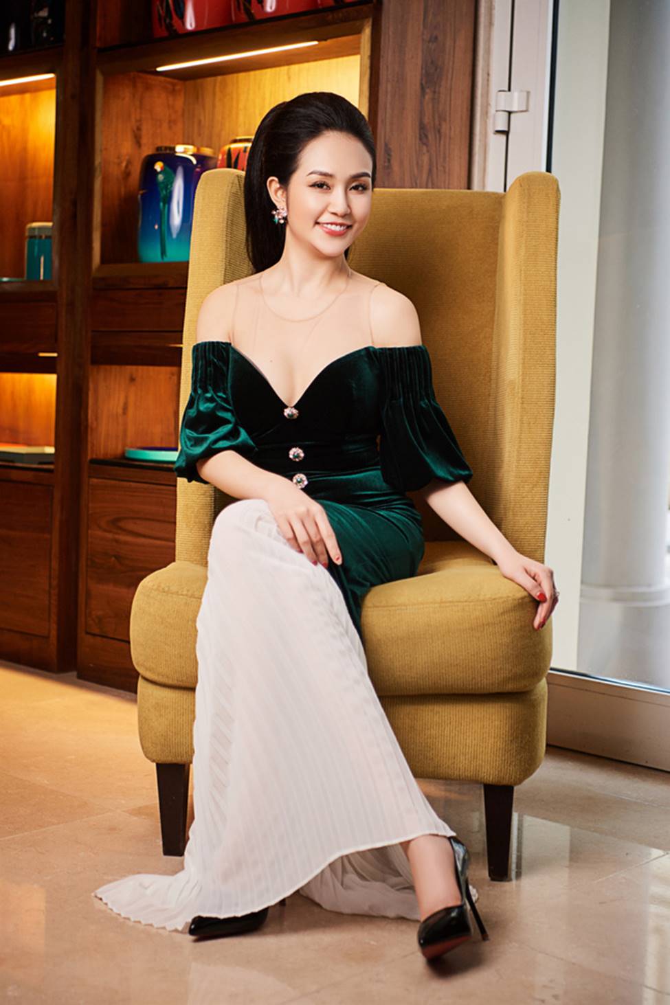 Đã là ‘gái hai con’ nhưng vợ Tuấn Hưng vẫn quyến rũ như thuở son rỗi-5