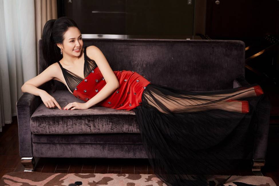 Đã là ‘gái hai con’ nhưng vợ Tuấn Hưng vẫn quyến rũ như thuở son rỗi-10