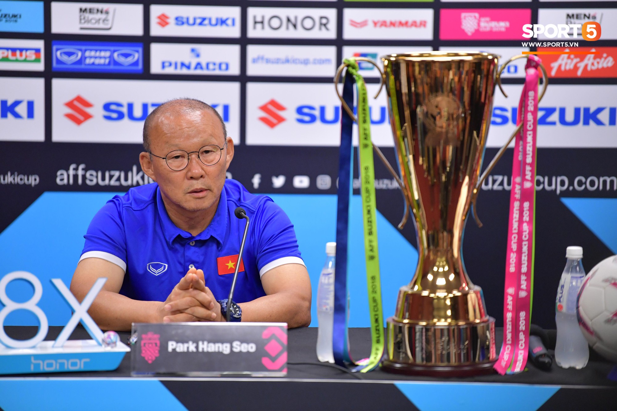 HLV Park Hang Seo: 80.000 fan Malaysia không phải vấn đề với tuyển Việt Nam-1
