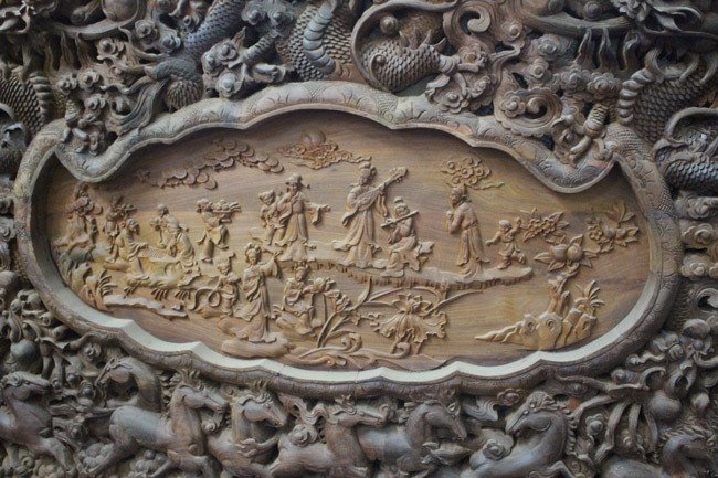 Bộ bàn ghế gỗ trắc nặng 8 tạ, đại gia trả 3,2 tỷ chủ nhân vẫn chưa bán-12