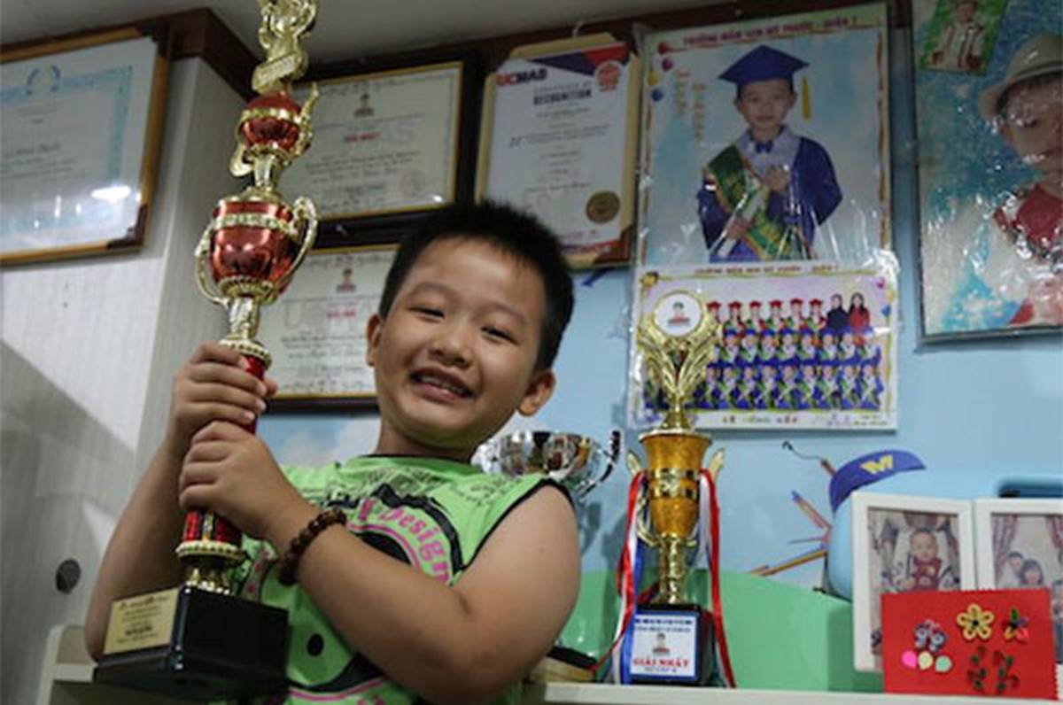 4 em bé thần đồng triệu người có một bây giờ ra sao?-11