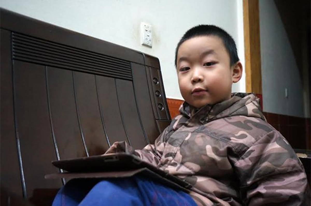 4 em bé thần đồng triệu người có một bây giờ ra sao?-6