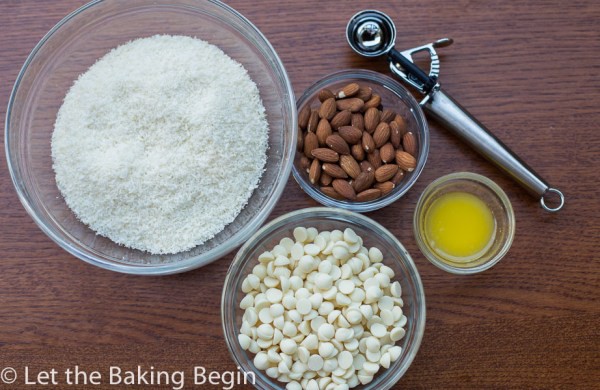 Tết năm nay tôi không phải mất tiền mua kẹo dừa Raffaello nữa vì cứ áp dụng cách này tự làm vừa rẻ vừa ngon hơn nhiều-1