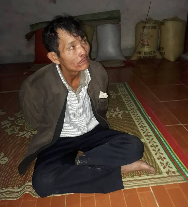 Thầy cúng dùng kiếm đâm chết con trai trong lúc cãi vã-2