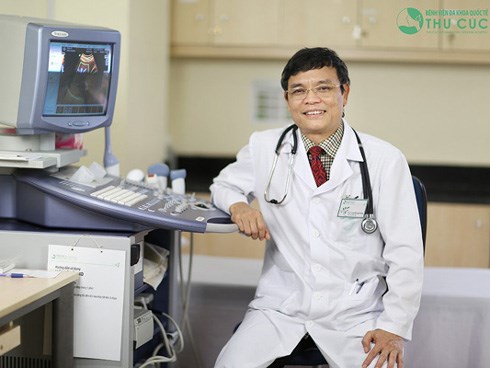 Người bác sĩ 4 thập kỉ hết lòng vì bệnh nhân