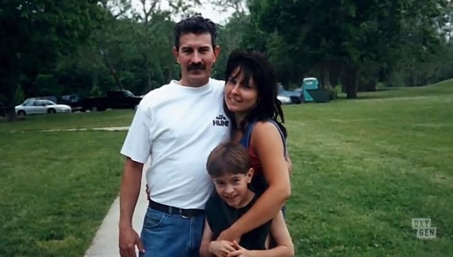 Nhẫn tâm giết bạn thân để chiếm vợ, hung thủ ngớ người nhận ra mình chỉ là con cờ trong kế hoạch của người đàn bà nham hiểm-2