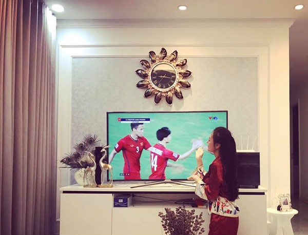 Quỳnh Búp Bê bất ngờ thả thính Quang Hải, bạn gái hotgirl ra chiêu độc khiến người xem gật gù cao tay-2