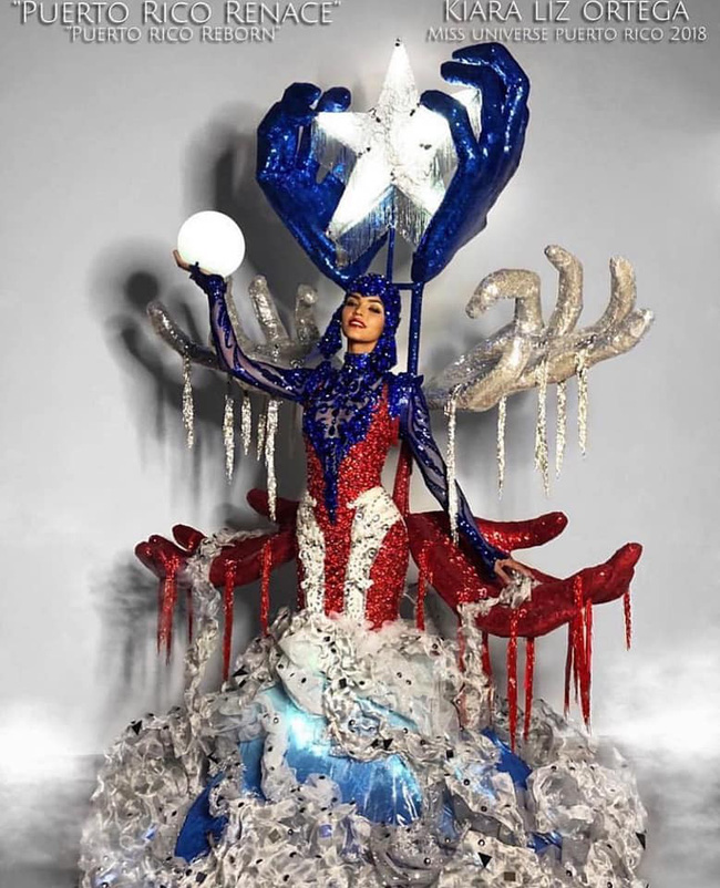 Trang phục dân tộc Puerto Rico cồng kềnh đến mức té ngã không đứng dậy nổi-1