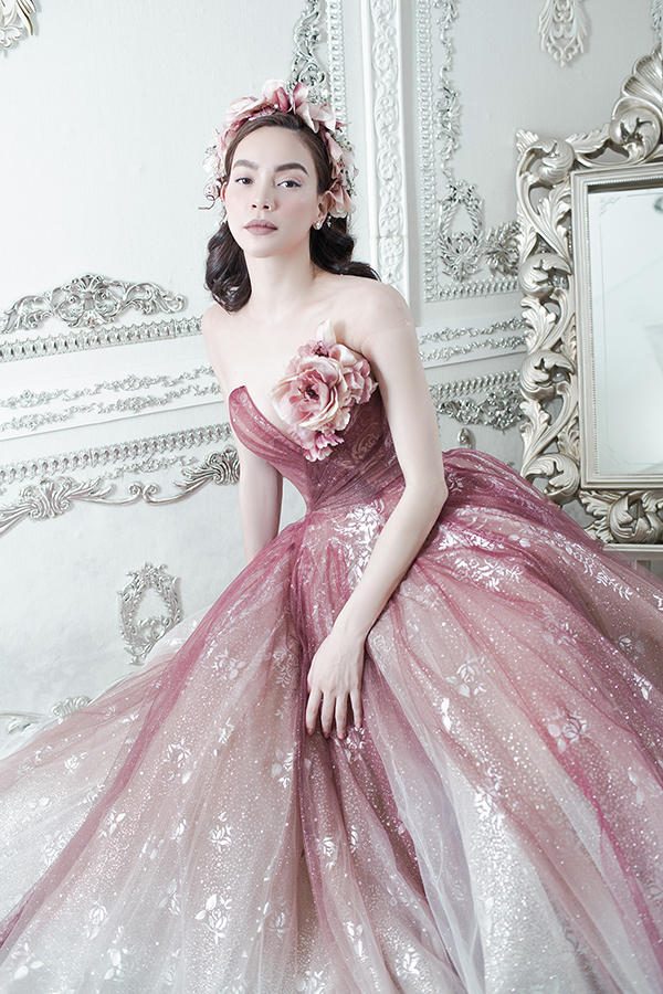 Đội vương miện, Hồ Ngọc Hà khoe vẻ đẹp sang chảnh như nữ thần-6