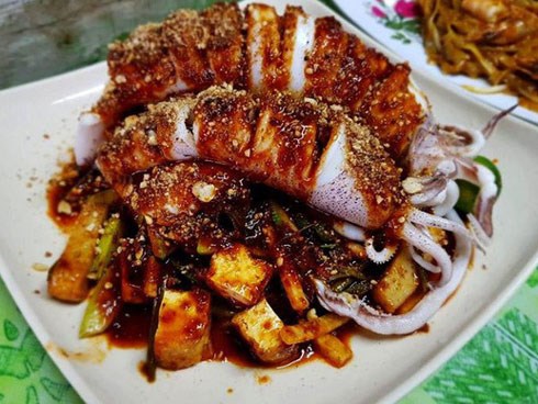 Ăn gì khi đến Kuala Lumpur ủng hộ tuyển Việt Nam?