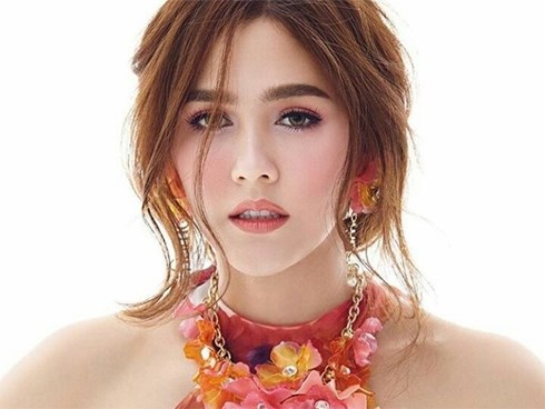 Phụ nữ có ngày sinh kết thúc bằng 3 số này thì cả đời không những gặp được nhiều phước lành may mắn, mà còn kiếm được nhiều tiền
