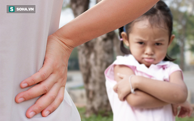Trẻ con trước 6 tuổi mà có 4 biểu hiện này, bố mẹ phải sửa ngay trước khi quá muộn!-1