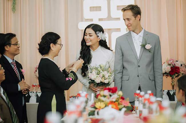2 nữ phi công xinh nhất Việt Nam đọ nhan sắc quyến rũ, vạn người mê-10