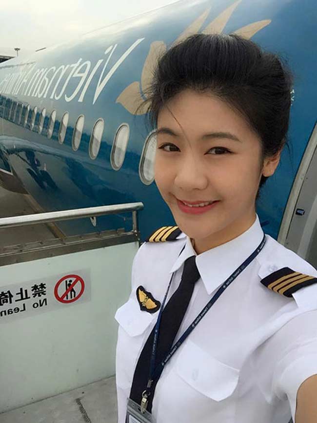2 nữ phi công xinh nhất Việt Nam đọ nhan sắc quyến rũ, vạn người mê-12