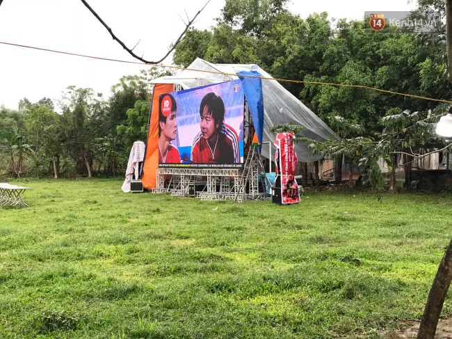 CĐV Việt Nam hụt hẫng khi ĐT Malaysia gỡ hòa 2 - 2 trong hiệp 2 trận chung kết AFF Cup 2018-35