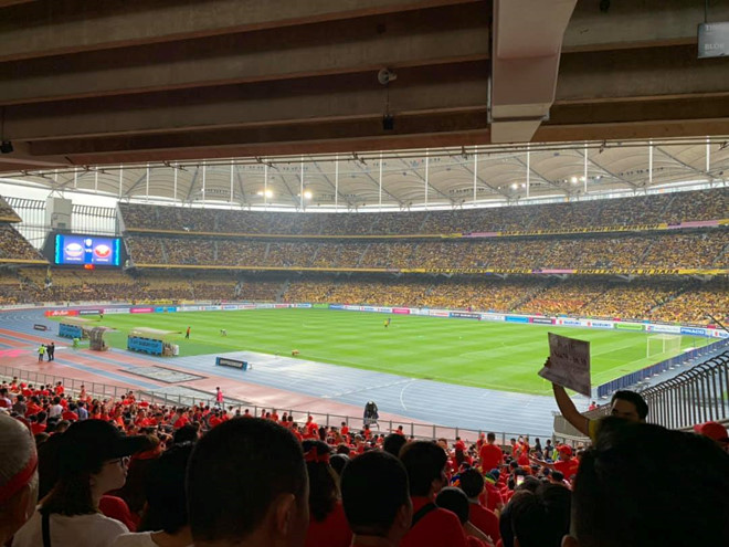 Nhiều nghệ sĩ đã đến Malaysia cổ vũ đội tuyển Việt Nam-9