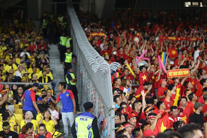Việt Nam vs Malaysia (2-2): Đánh rơi chiến thắng đầy tiếc nuối-18